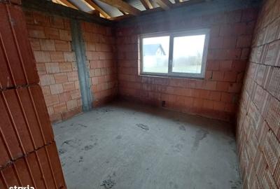 Casă cu 3 camere în Mocira - 1