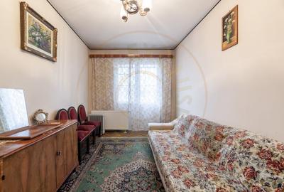 Apartament cu 3 camere decomandat în Trivale - 2
