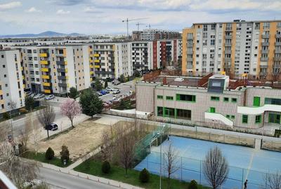 Apartament cu 2 camere decomandat în Avantgarden