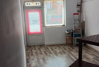 Spațiu comercial, de 40 mp, în Central - 1