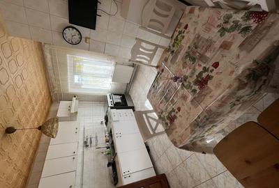 Vand apartament 3 camere 71 mp - 2