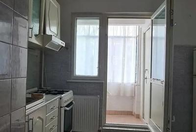 Apartament cu 2 camere decomandat în Micro 19 - 3