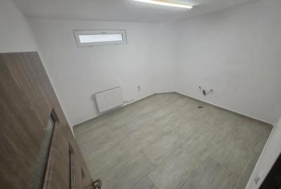 Spațiu comercial, de 210 mp, în Central - 6