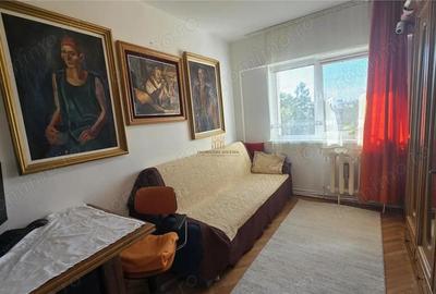 Apartament 4 camere bloc Belvedere! Suceava! De Vanzare! 0727817187 - 12