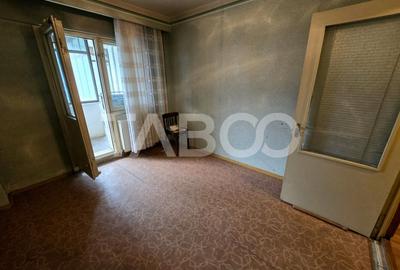 Apartament decomandat 4 camere 4 balcoane 2 bai etaj 1 Central Sibiu - 11