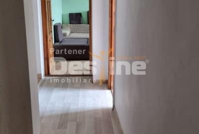 Apartament cu 3 camere decomandat în Baza 3 - 10