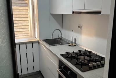 Garsonieră decomandată, mobilată în Central - 9