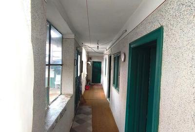 Casă cu 3 camere cu Canalizare în Rahova - 2