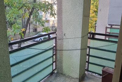 Garsoniera D, decomandata, 27 mp, et1, Pia?a Decebal- 61.900E - 1