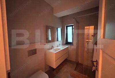 Apartament cu 4 camere semidecomandat în Central - 1