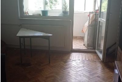 Basarabia metrou Costin Georgian,bl.reabilitat, 6/9,2 balcoane,geam baie. - 4