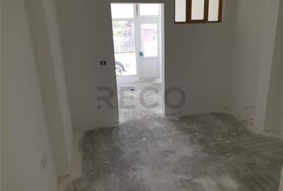 Spatiu comercial la in Rogerius zona Lacul Rosu - 5