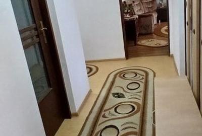 Apartament cu 4 camere decomandat în Central - 1