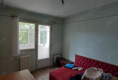 Vand apartament 2 camere semidecomandat - 1