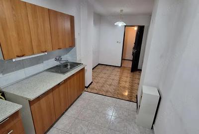 De vanzare Apartament 2 camere decomandat, Etaj 1, Bloc de caramida Circumvala?iunii - 2
