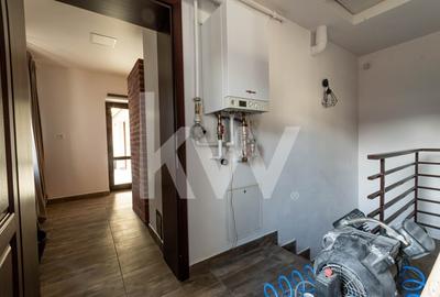 Vanzare/schimb cu teren Vila  ultrafinisata 350mp utili - 19