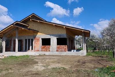 Casă cu 4 camere cu Teren 140 Mp în Central - 4