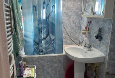 Titan langa metrou Nicolae Grigorescu - 4