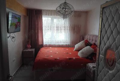 Apartament cu 3 camere decomandat în Crucea - 2