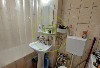 Garsonieră decomandată, mobilată în Sărari - 4