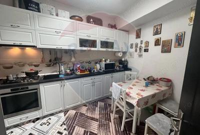 Casă cu 3 camere cu Teren 111 Mp în Tăbăcari - 13