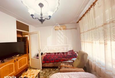 Apartament cu 2 camere semidecomandat, mobilat în Pârneava - 10