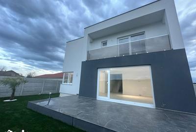 Casă cu 5 camere cu Teren 435 Mp în Oncea - 3