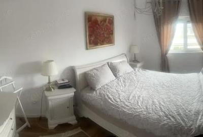 Casă cu Teren 220 Mp în Dumbrăvița