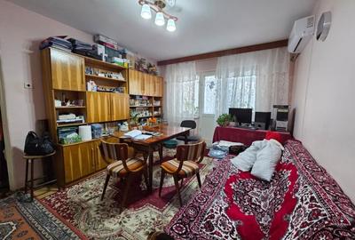 DE VANZARE-APARTAMENT 3 CAMERE-DACIA - 3