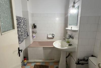 Apartament cu 4 camere în Central - 12