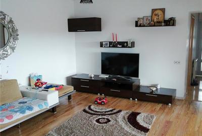 Casă cu 10 camere cu Teren 270 Mp în Ovidiu - 3
