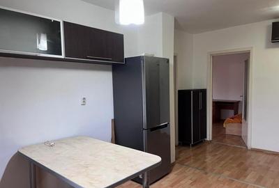 Apartament 3 camere de inchiriat, zona Politia Municipiului, et 3 - 3
