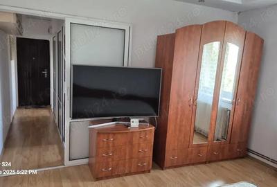 Garsonieră decomandată în Tractorul - 2