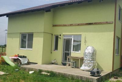 Casă în Călinești - 9