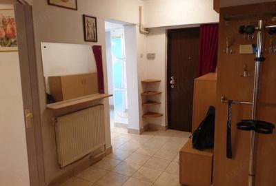 Apartament cu 3 camere decomandat în Crângași - 1