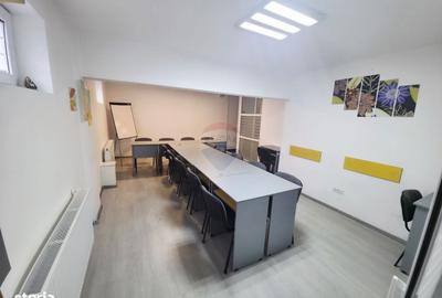 Spațiu comercial, de 68 mp, în Central - 3
