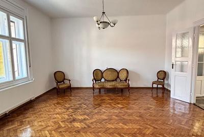 Casă cu 4 camere cu Teren 334 Mp în Central - 15