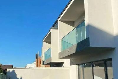 Casă 5 Camere Otopeni | Suprafata Mare | Mansarda | Calitate - 10