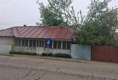 Casă individuală cu 3 camere cu Canalizare în Central - 16