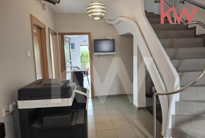 Spațiu comercial, de 400 mp, în Central