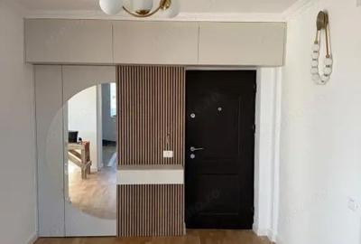 Apartament cu 3 camere decomandat în Central - 1