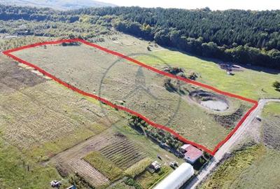 Teren de 1800 mp, în Central - 3