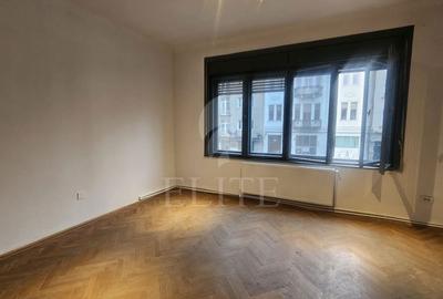 Apartament cu 4 camere circular în Central - 9