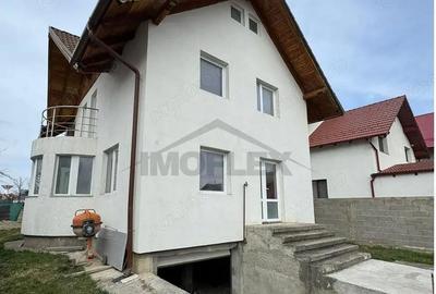 Casă cu Teren 319 Mp în Central - 10