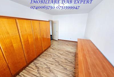 Apartament cu 2 camere decomandat în Micro 16 - 6