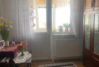 Apartament cu 2 camere semidecomandat în Km 4-5 - 5
