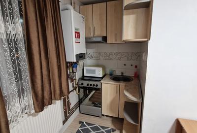 Apartament cu 2 camere semidecomandat în Vitan