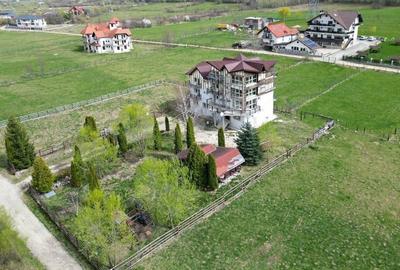 Oportunitate excepțională - Pensiune in curs de finalizare la intrarea in Bran - 1