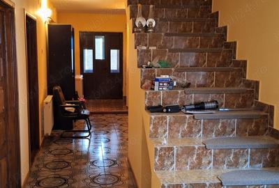 DE VANZARE: Vila P +1E Caracal, str. General Magheru77. - 3