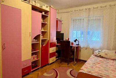 Apartament cu 4 camere decomandat în Sânmartin - 4